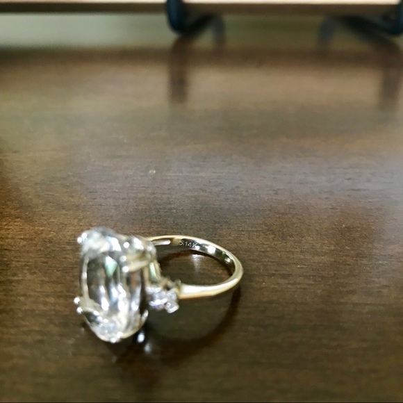 Large White Quartz Ring - 1/2CT - Picture 4 of 8